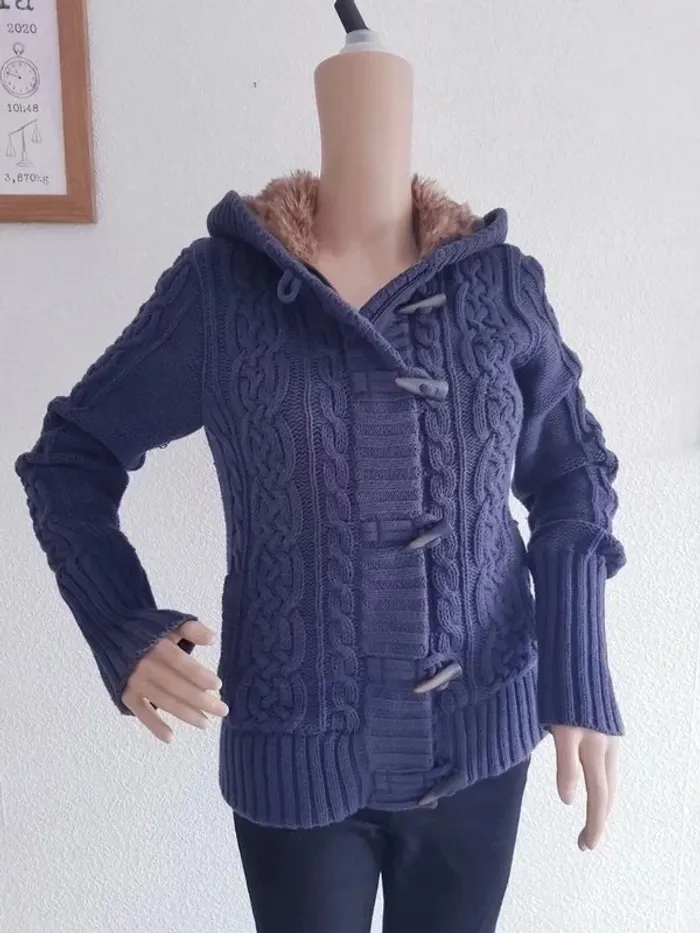Pimkie - Gilet épais et bien chaud en tricot avec capuche - Fermeture zippée