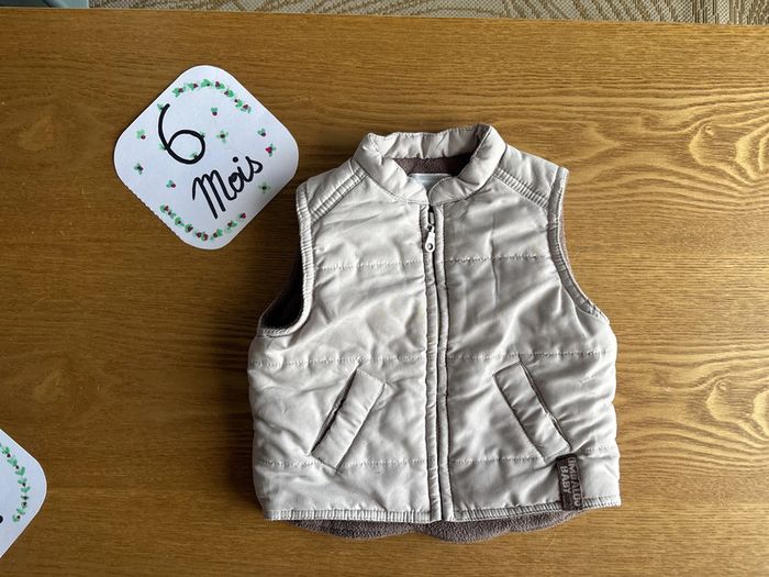 Doudoune sans manche / fille / 6 mois