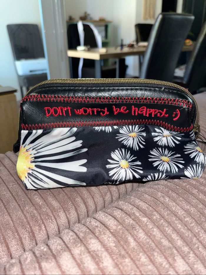 Trousse Desigual - photo numéro 3