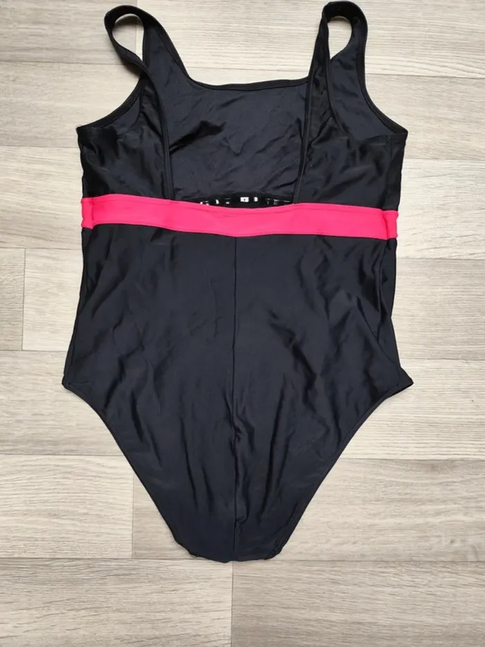 Maillot de bain de grossesse taille 38 - photo numéro 3