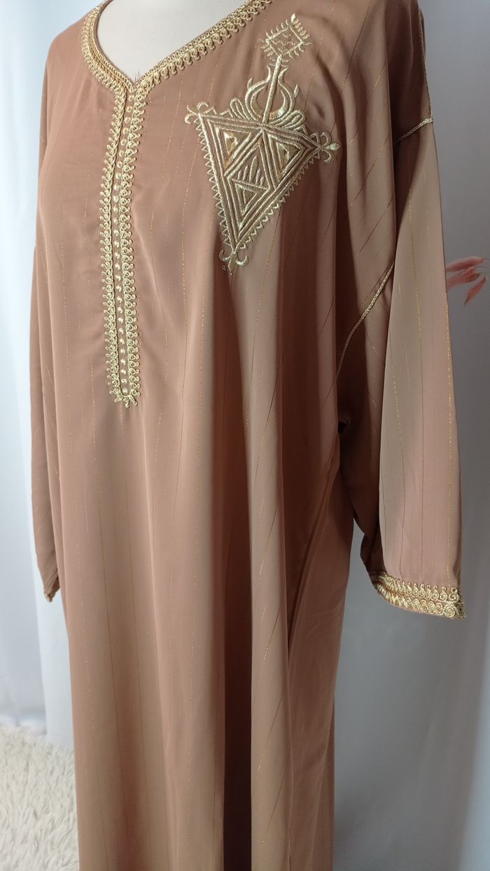 Caftan Brodé Khanjar marron, Gandoura marocaine - photo numéro 4