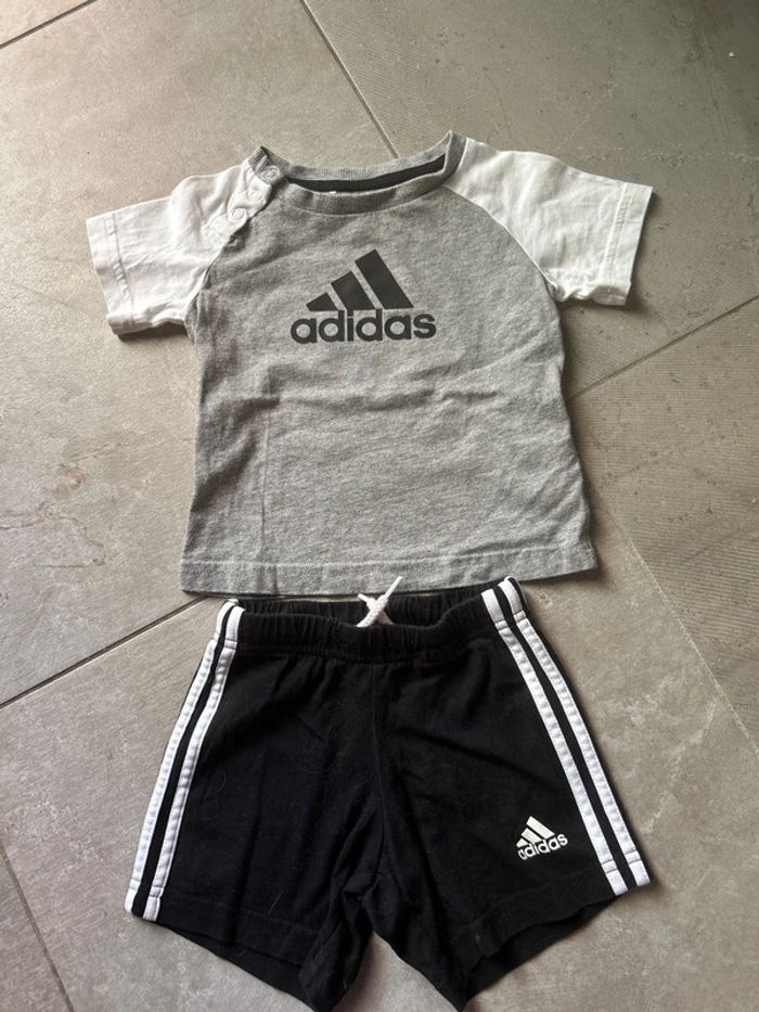 Ensemble Adidas 9 mois
