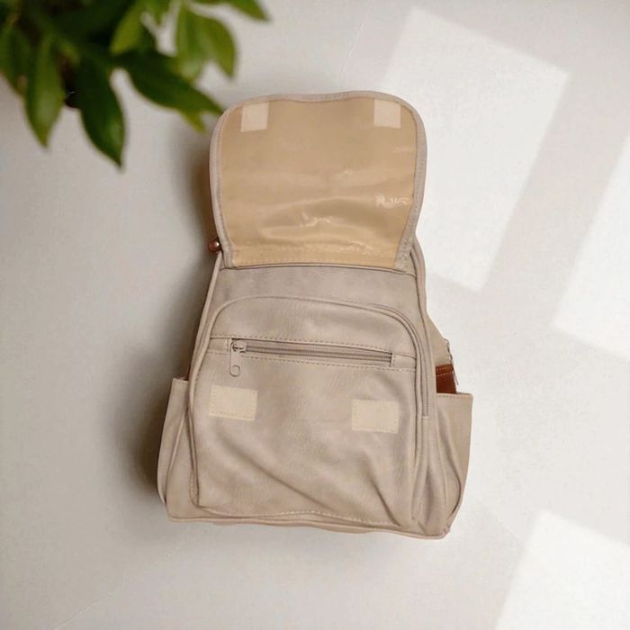 Petit sac à dos en cuir polyuréthane crème - photo numéro 5
