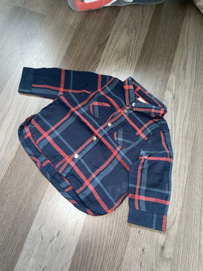Chemise à carreaux
