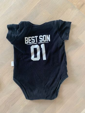 Bodie noir manches courtes 0 3 mois