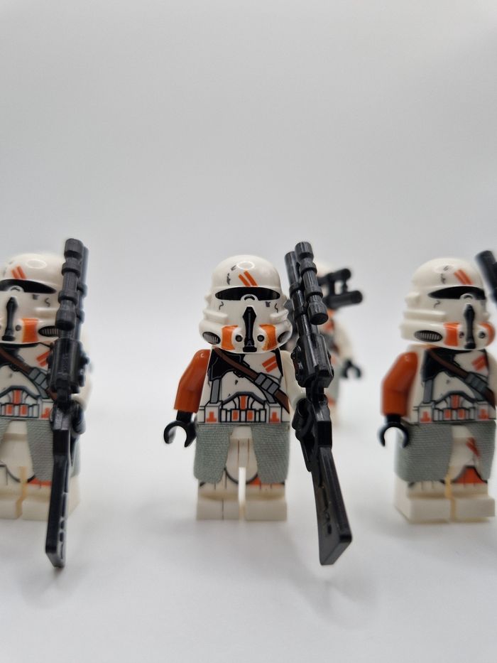 Figurines type lego 6 clones de la 212ème star wars - photo numéro 2