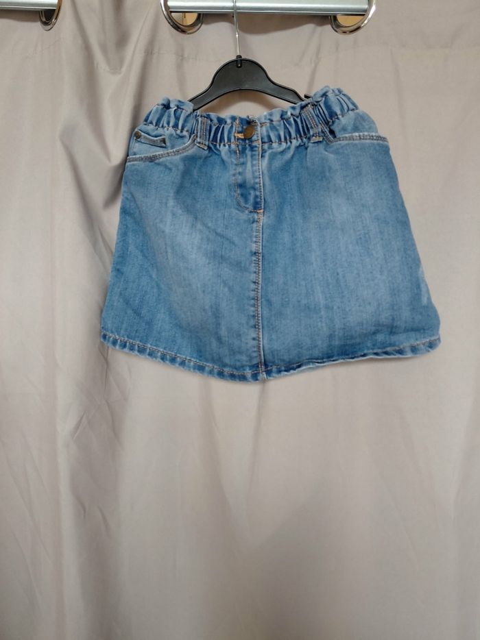 Très jolie jupe jeans fille T 8 ans - photo numéro 1
