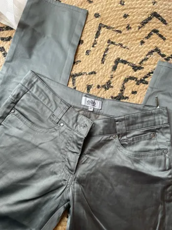 Pantalon élite satiné gris