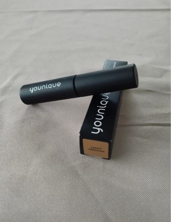 Gel à sourcil Light Meduim Younique 