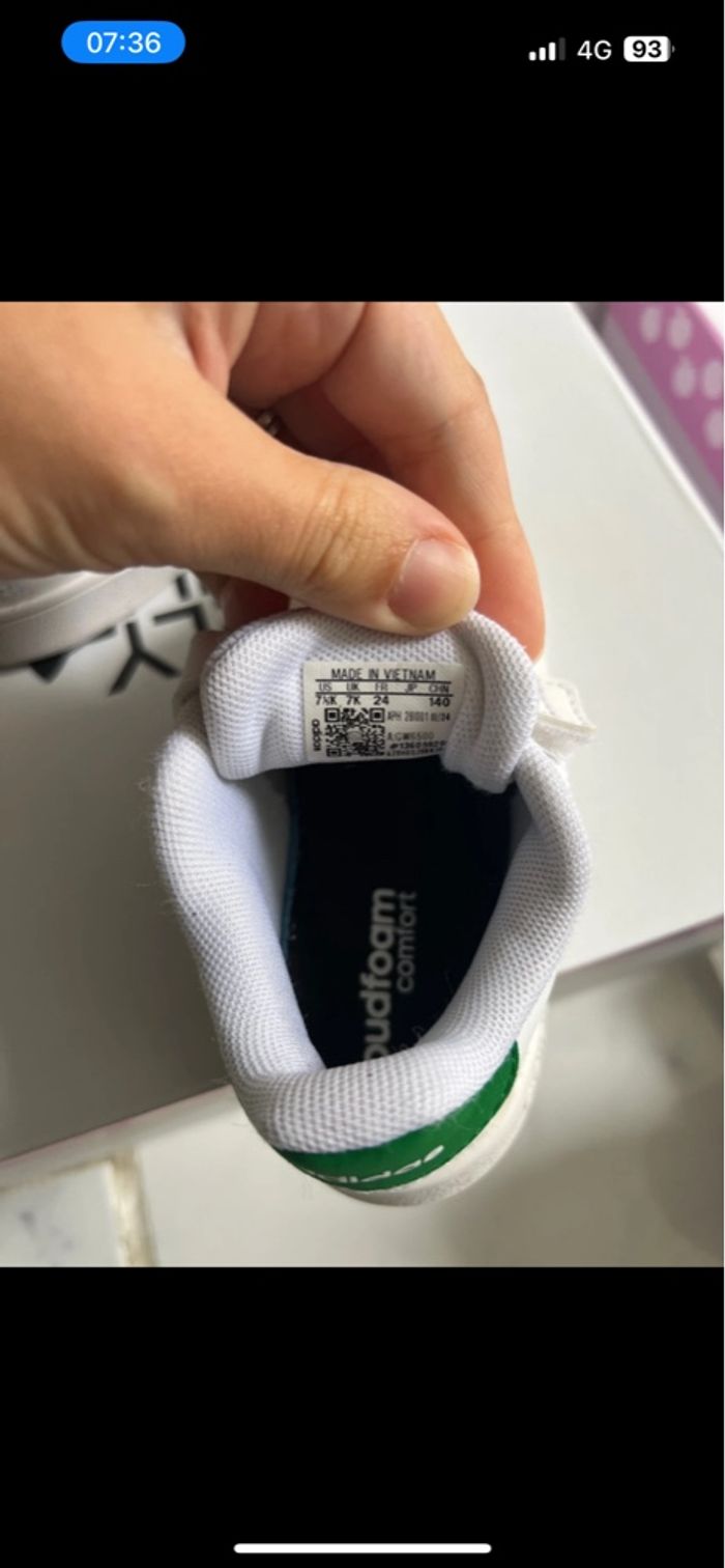 Chaussure Adidas taille 24 - photo numéro 4