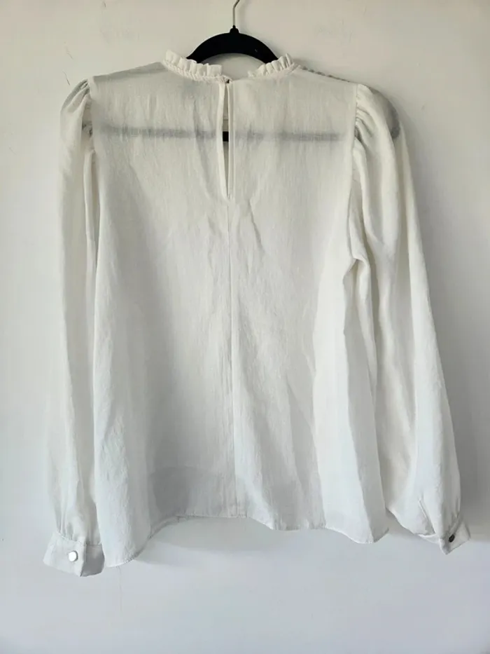 Blouse blanche à longues manches Primark taille 38 / M - photo numéro 2