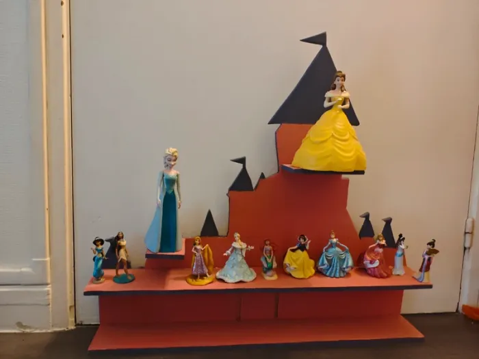 Château et figurines princesse disney