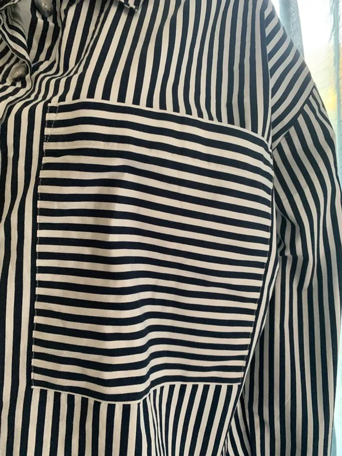 Chemise Zara oversize rayé bleu et blanc taille L - photo numéro 8
