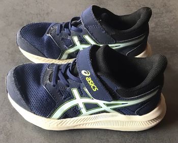 Baskets Asics pointure 28,5