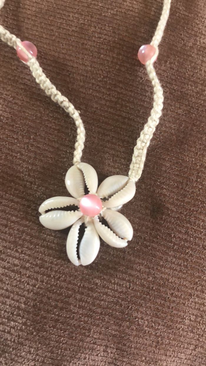 Collier coquillages - photo numéro 2