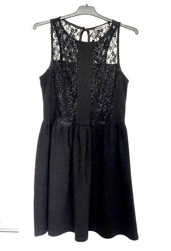 Robe noire dentelle et sequins T 38/40