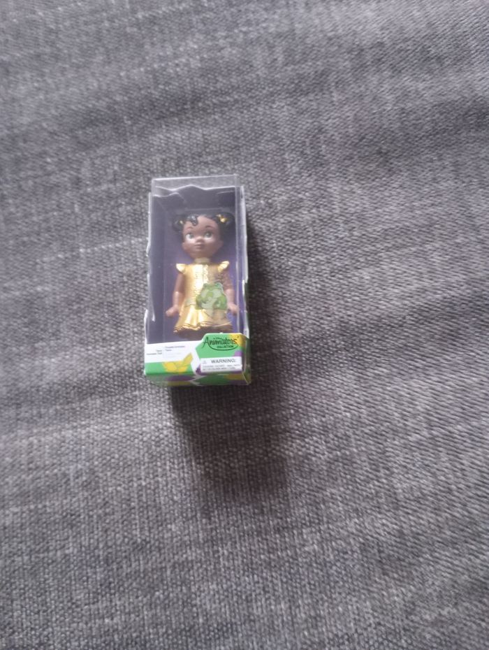 Mini brands Disney store édition serie 3