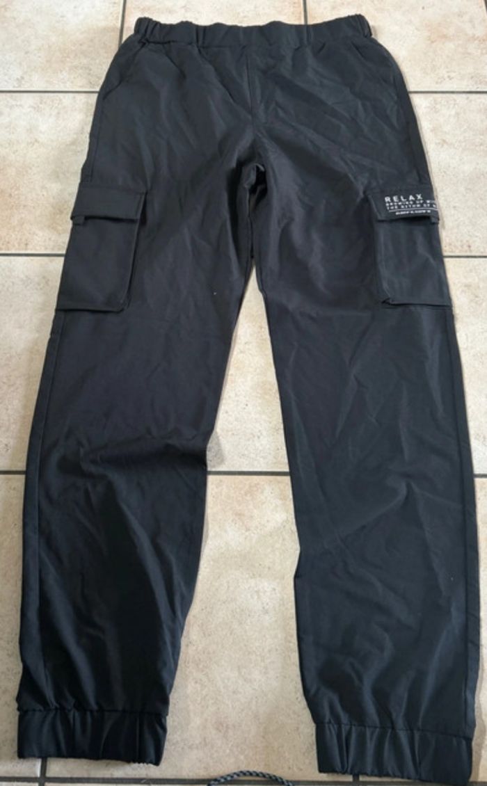 Pantalon style jogging