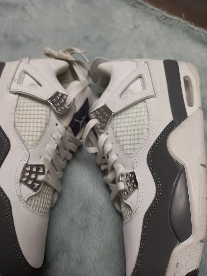 Baskets. Nike Air Jordan,  taille 43