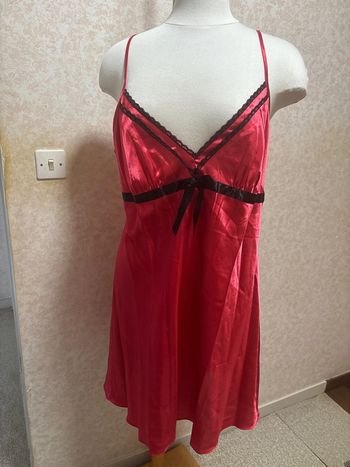 Nuisette taille 42 marque avon