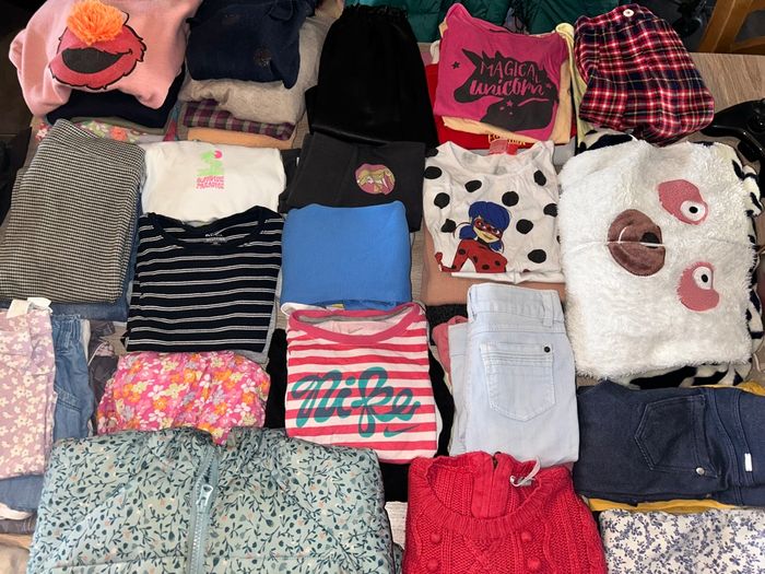 Gros lot de 90 vêtements fille - photo numéro 7