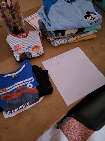 Lot vêtements 9mois