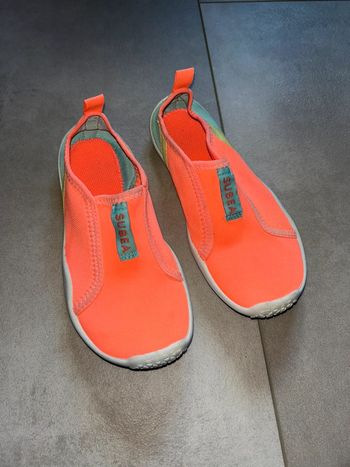 Chaussures aquatiques de voile / plage. Pointure 34/35