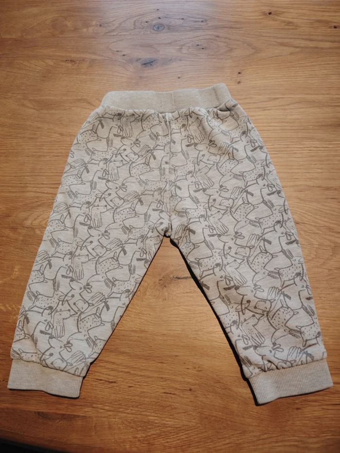 Pantalon taille 18 mois - photo numéro 2