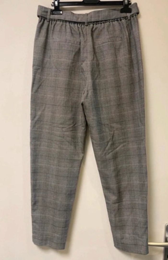 Joli pantalon gris avec poches La Halle taille 36 - photo numéro 4