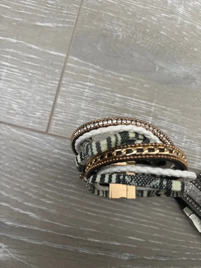 Lot bracelets - photo numéro 2