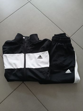 Ensemble Adidas