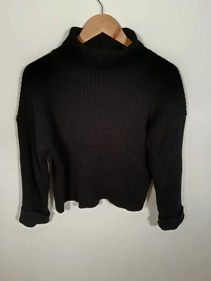 C12 pull noir Shein S