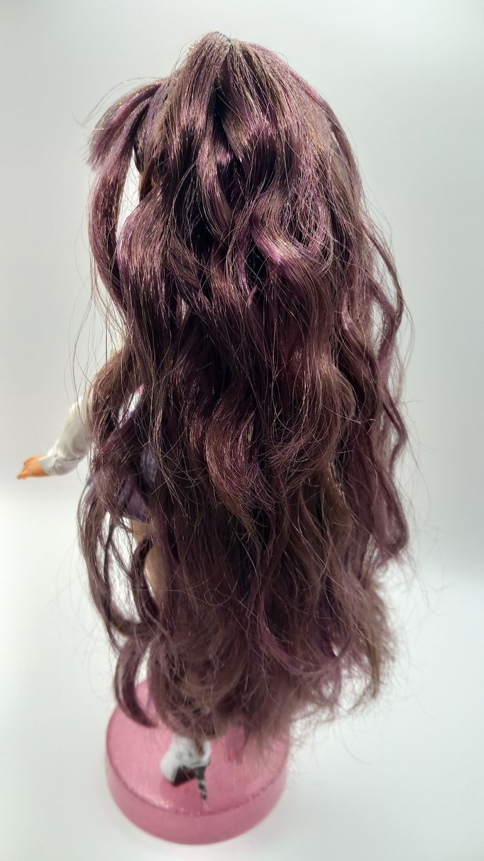 Poupée rainbow high Lila Yamamoto - photo numéro 6