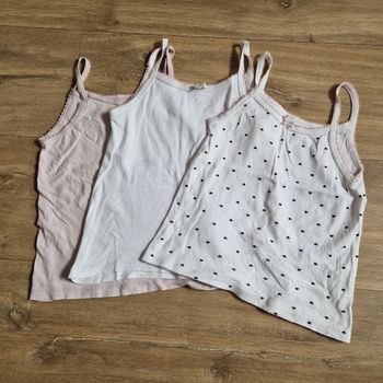 Lot de Débardeur kibai 4 5 ans