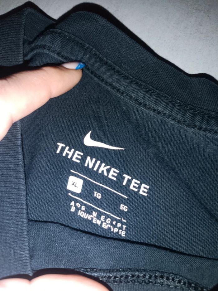 Tee shirt nike taille XL - photo numéro 3