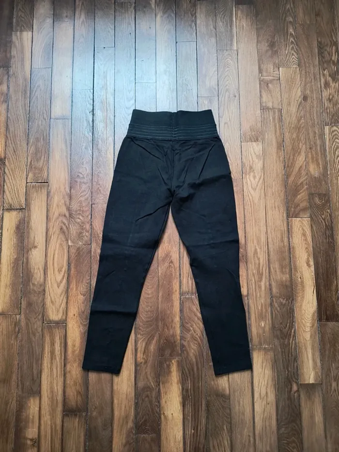 Pantalon Zara taille XS - photo numéro 3