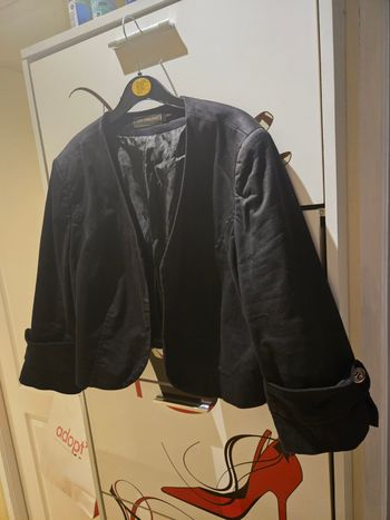Blazer court noir à manches 3/4 T.44 Bonprix