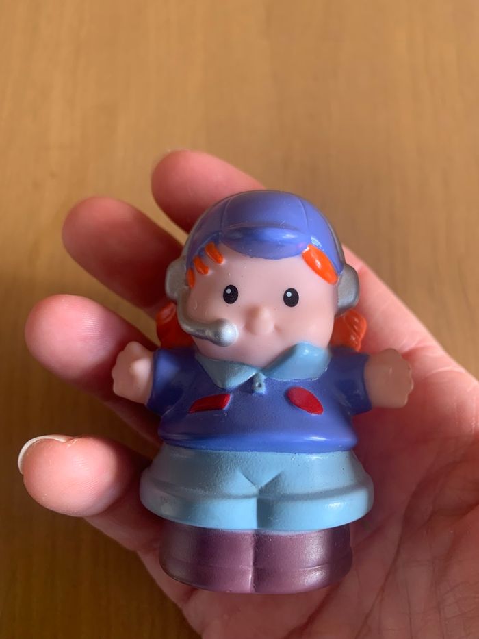 Figurine fille rousse Little people - photo numéro 4