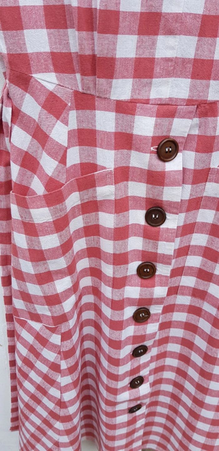 Très jolie robe femme - T. 36 - photo numéro 3