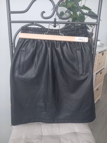 Jupe noire simili cuir