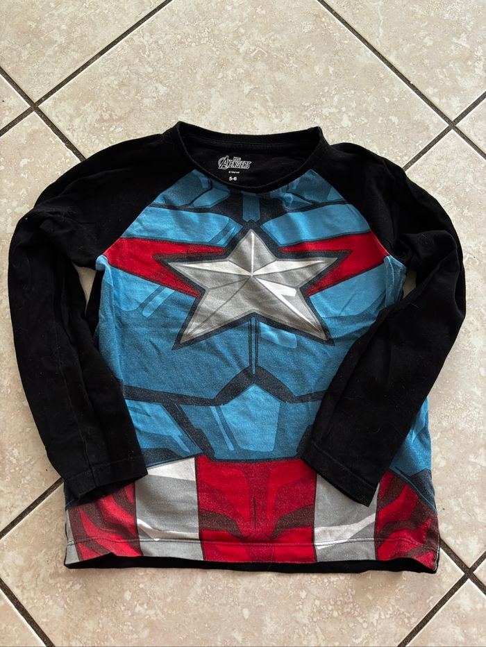 T-shirt manches longues Avengers