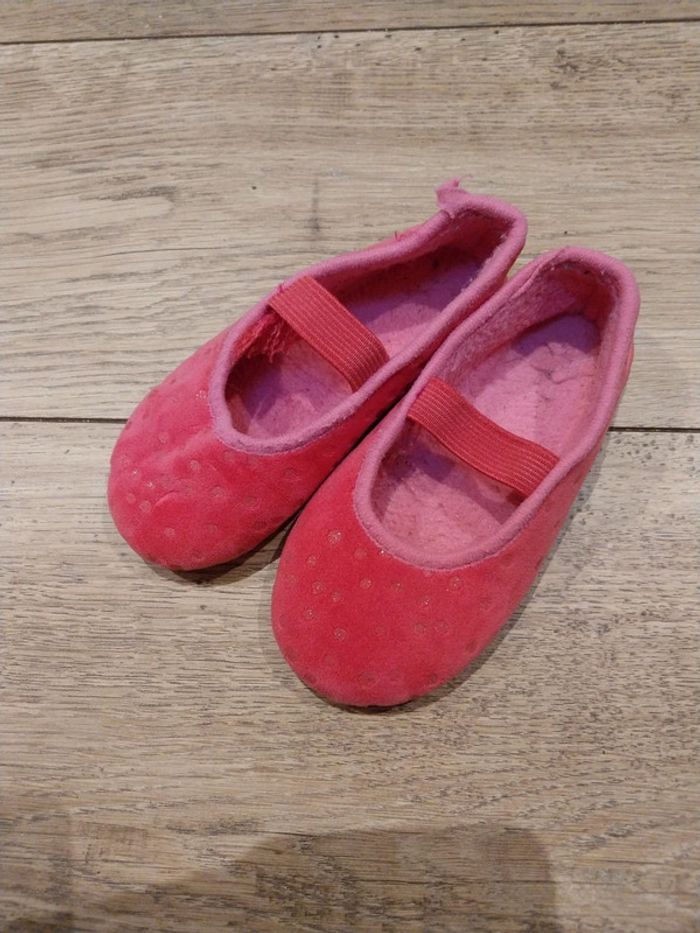 Chaussons fille 25