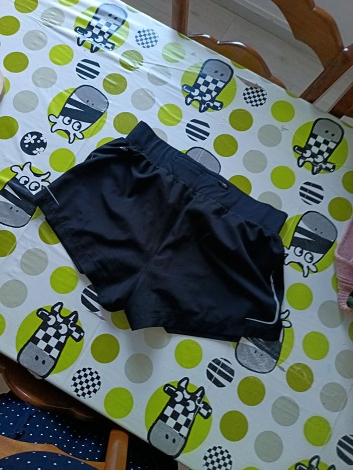 Short Athlitech taille 40 - photo numéro 2