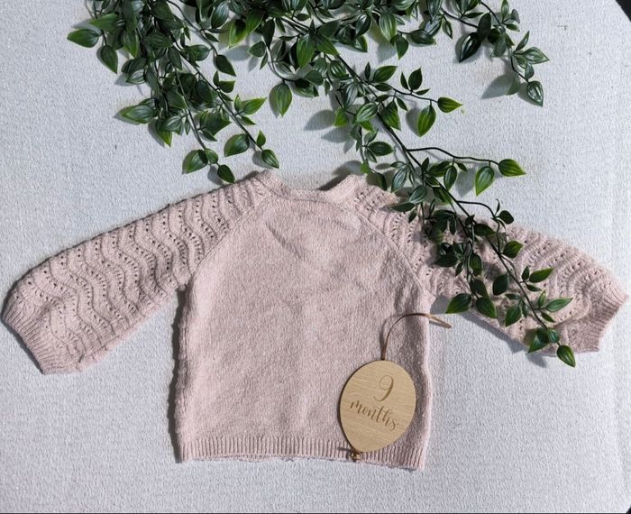 Cardigan en laine rose pâle – boutons en bois – Kiabi - photo numéro 2