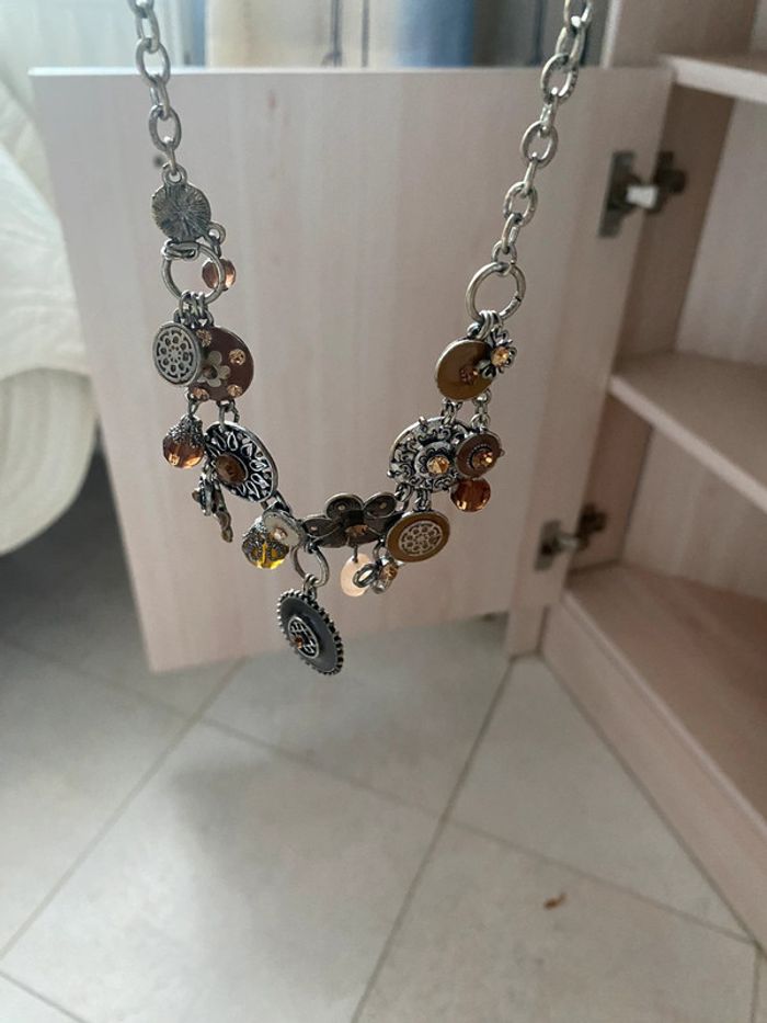 Collier