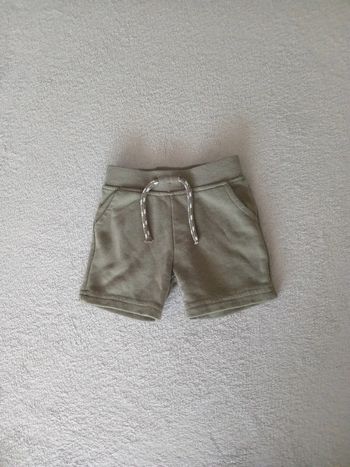 Short 6-9 mois
