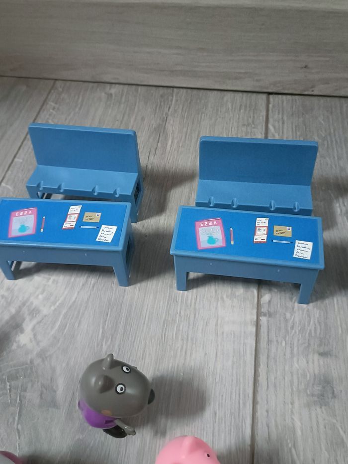 École Peppa pig neuve - photo numéro 3