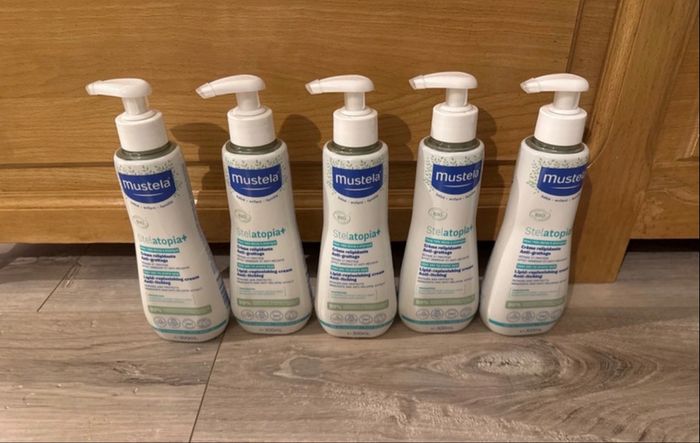 Lot de 5 stelatopia crémé relipidante Mustela