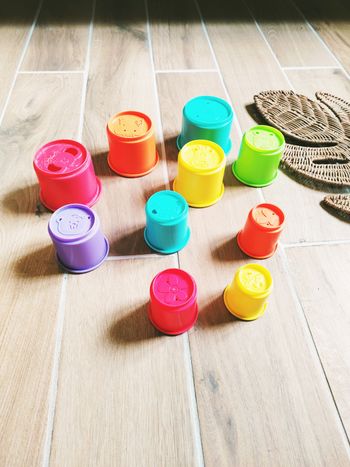 🌈Lot de 10 Plots/ gobelets en plastique avec motifs animaux à emboîter