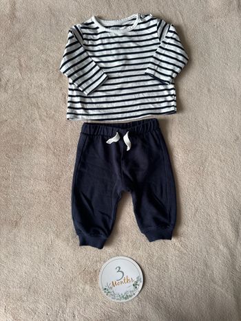 Ensemble jogging pull mixte • Kiabi • taille 3 mois